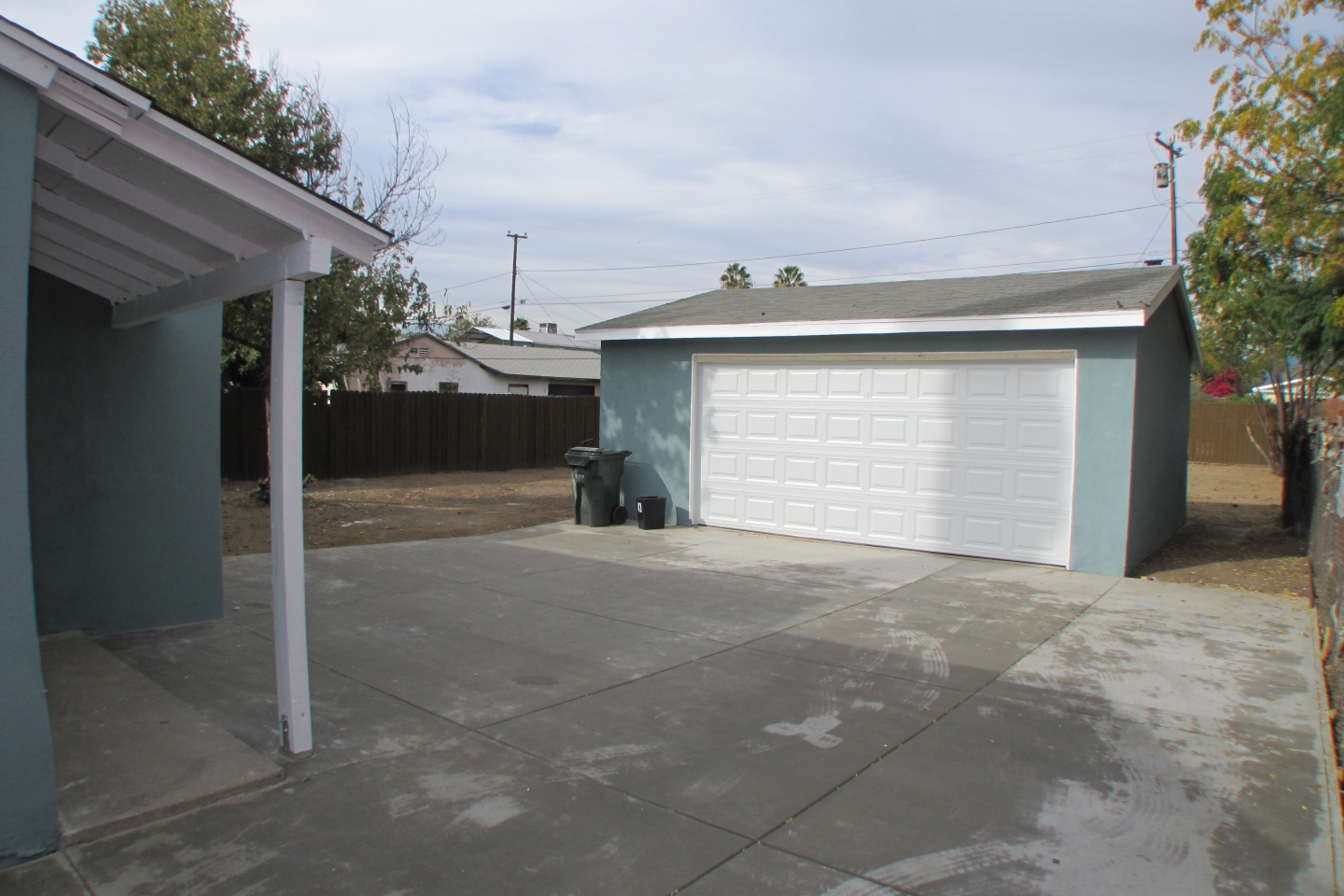 444 E WILSON ST RIALTO CA 92376